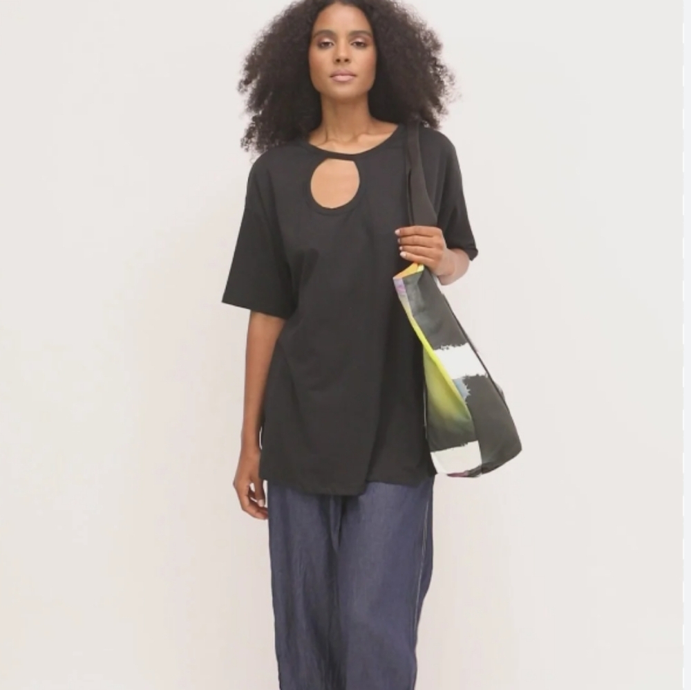 Ozai N Ku Alembika Black Boxy Cutout Tee One Size